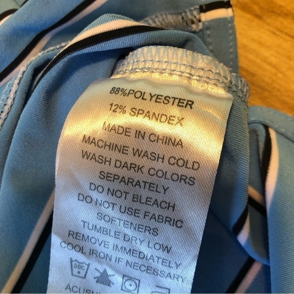 FootJoy Short Sleeve Golf Shirt Polo Mens Size Medium Blue Stripes VG Condition - Picture 5 of 8